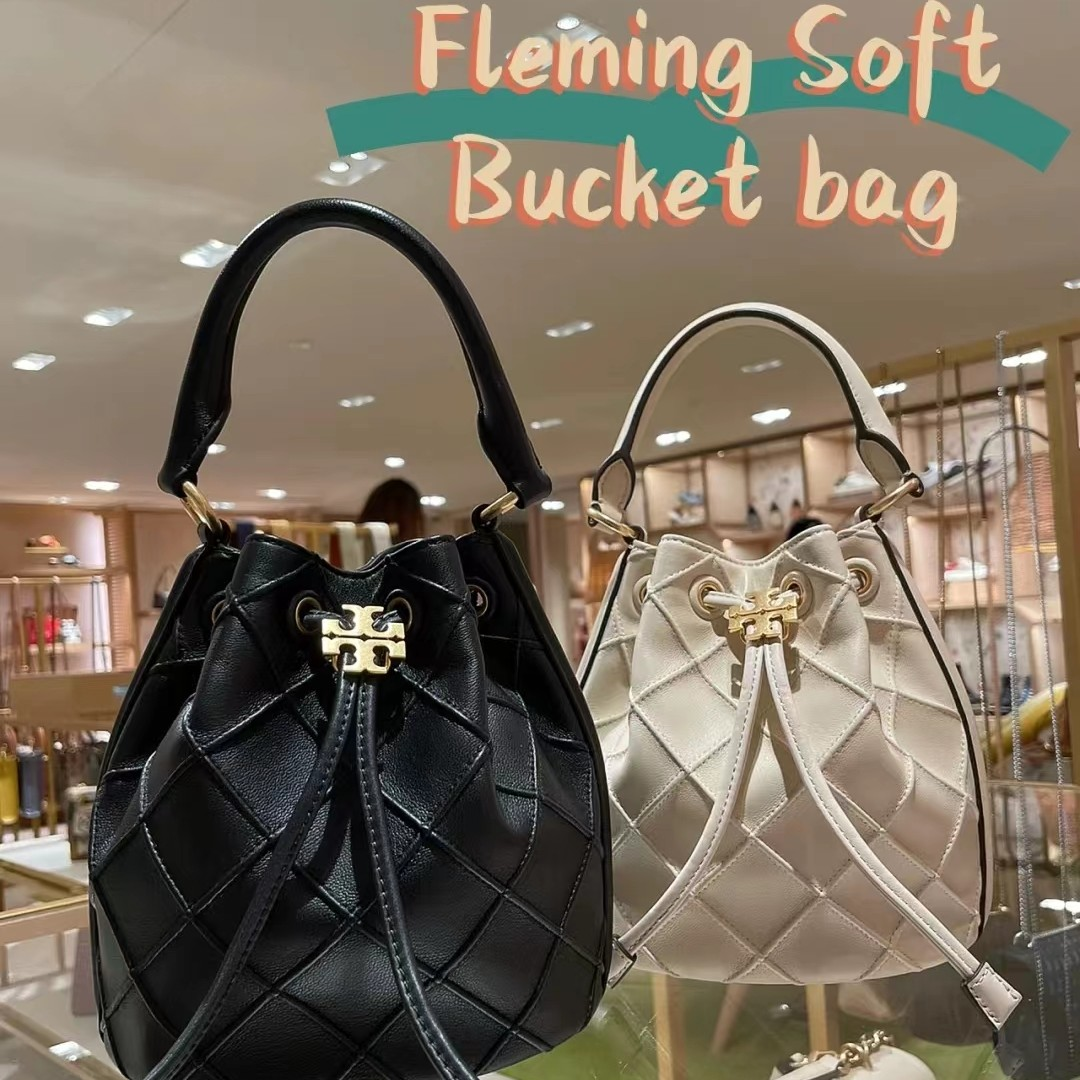 黑白2色可选！Tory Burch FLEMING SOFT 羊皮菱格水桶包 小号