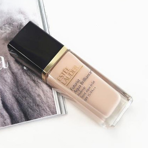 白菜价！ESTEE LAUDER 雅诗兰黛 沁水粉底液 30ml