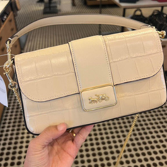 上新！Coach 蔻驰 十二月新品 MINI GRACE 仿鳄鱼纹斜挎包