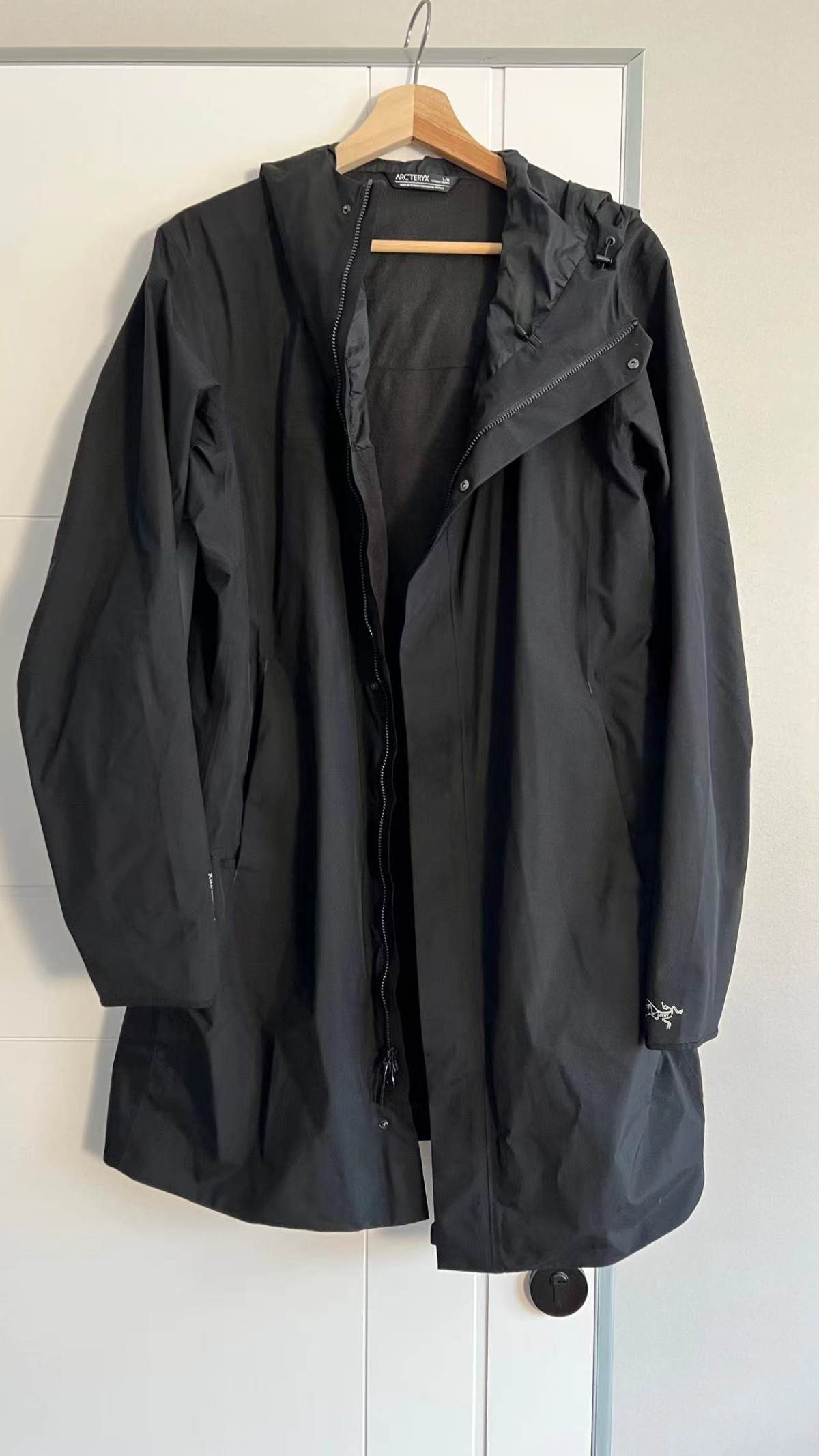 黑五打折时的始祖鸟给人一种有便宜不占xxx的感觉。  国内这