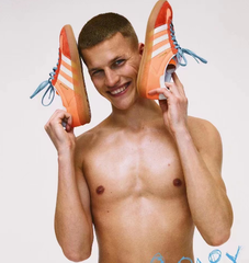 新色上架！Adidas Originals Gazelle Indoor 运动鞋