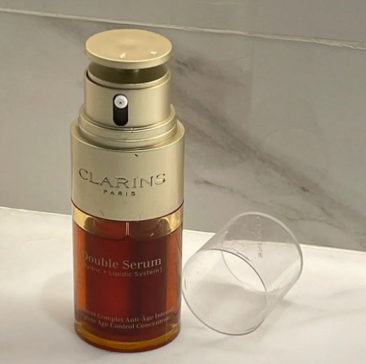 通过55海淘看到了娇韵诗双萃的活动，果断入手，同时收货返利。