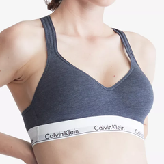 Calvin Klein Modern 交叉肩带运动文胸