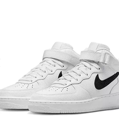 降价！Nike Air Force 1 '07 Mid 白色黑勾女款运动鞋