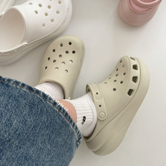 W8以上有货！CROCS 卡骆驰 泡芙洞洞鞋 骨白