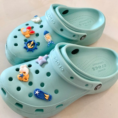 Crocs 经典款洞洞鞋 玻璃蓝