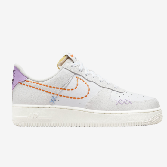 还有码！Nike Air Force 1 '07 SE 女士运动板鞋