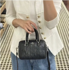 Coach 蔻驰 mini Rowan 黑色浮雕波士顿包