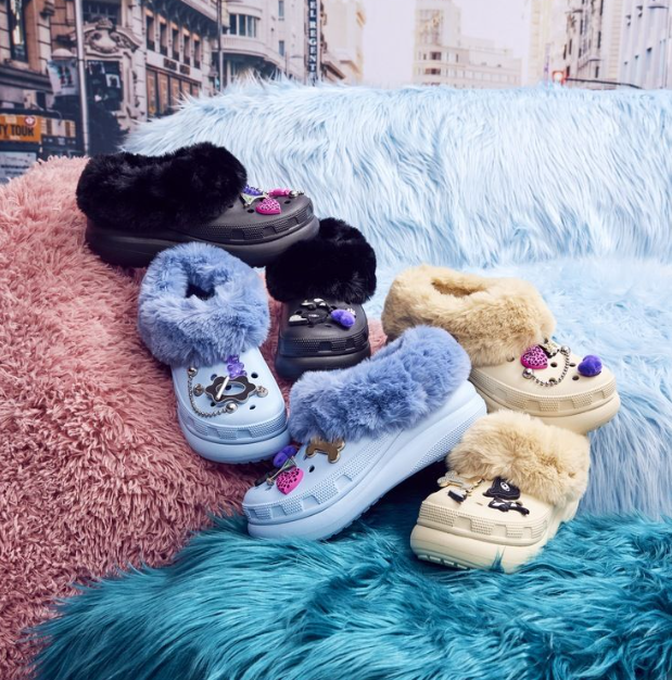 Crocs us：折扣区清仓闪促 get可爱嫩粉加绒洞洞鞋