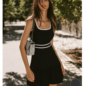 Karl Lagerfeld Paris Contrast-TrimA字连衣裙