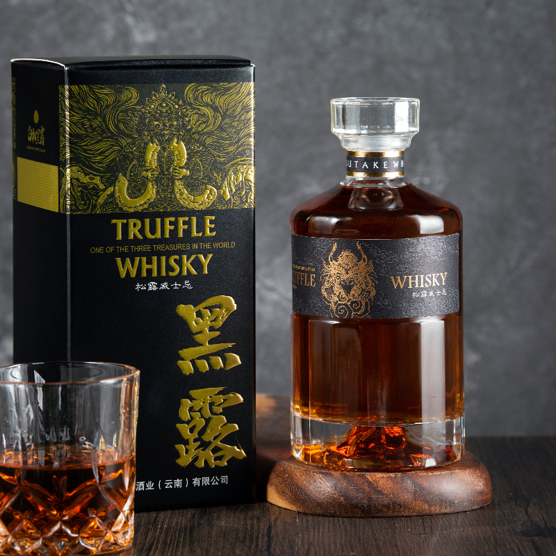 白松黑露松露威士忌 500ml 40度PCS