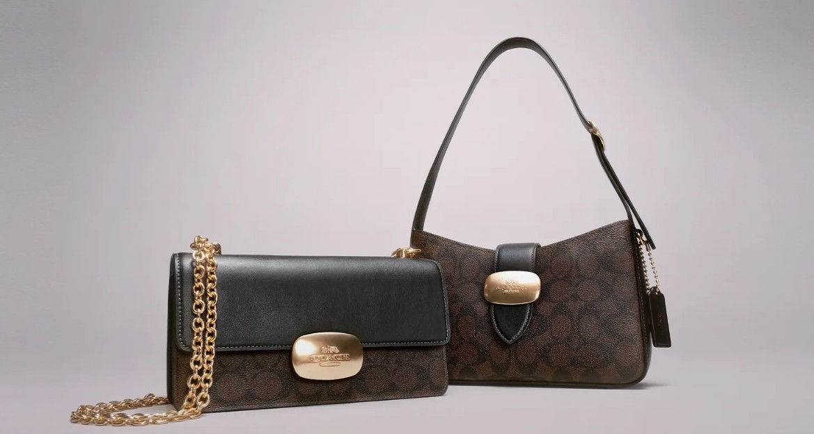Coach，来自美国的轻奢时尚品牌，其在售产品类别包括包包鞋