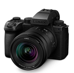 Panasonic 松下 LUMIX S5 IIX 无反光镜相机，配备 Lumix S 20-60mm f/3.5-5.6 镜头