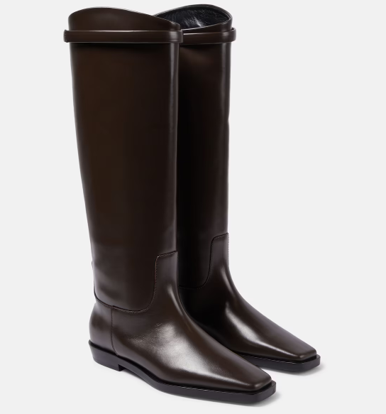 Savi 同款不同色！TOTEME 棕色骑士靴