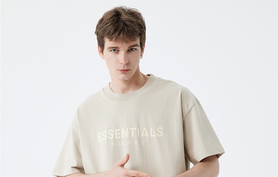 Essentials，来自美国街头潮牌Fear of God