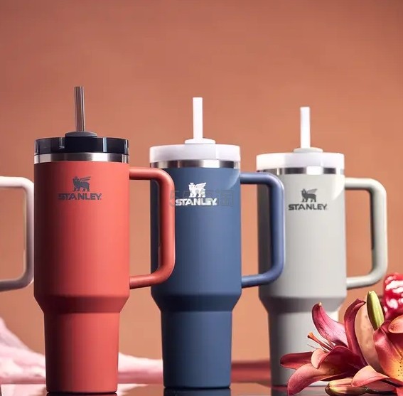 Nordstrom：Stanley 网红杯补货！粉色、奶昔白都有