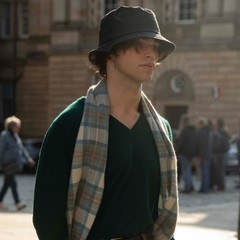 Kiltane：100%羊绒围巾闪促！任选两条£149