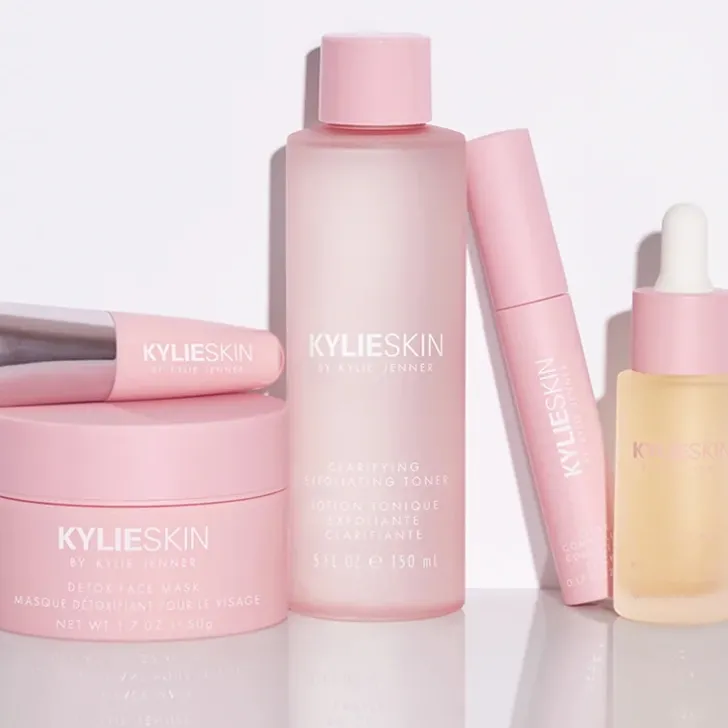 Kylie Cosmetics：亲友会大促开启 护肤7.5折+精选彩妆8.5折优惠