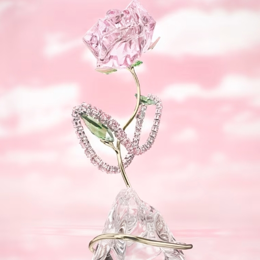 Swarovski 中国香港：饰品热卖 半个娱乐圈都在戴的“华子”