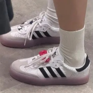 adidas Sambae × Hello Kitty 50周年联名款