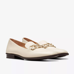 Clarks Sarafyna Rae Ivory 平底鞋