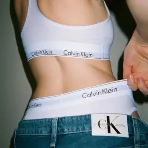 Calvin Klein：亲友会大促开启 精选低至5折 内衣7折