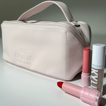 【限时高返】Kylie Cosmetics：唇部彩妆热卖 入手唇釉、唇膏、唇油等