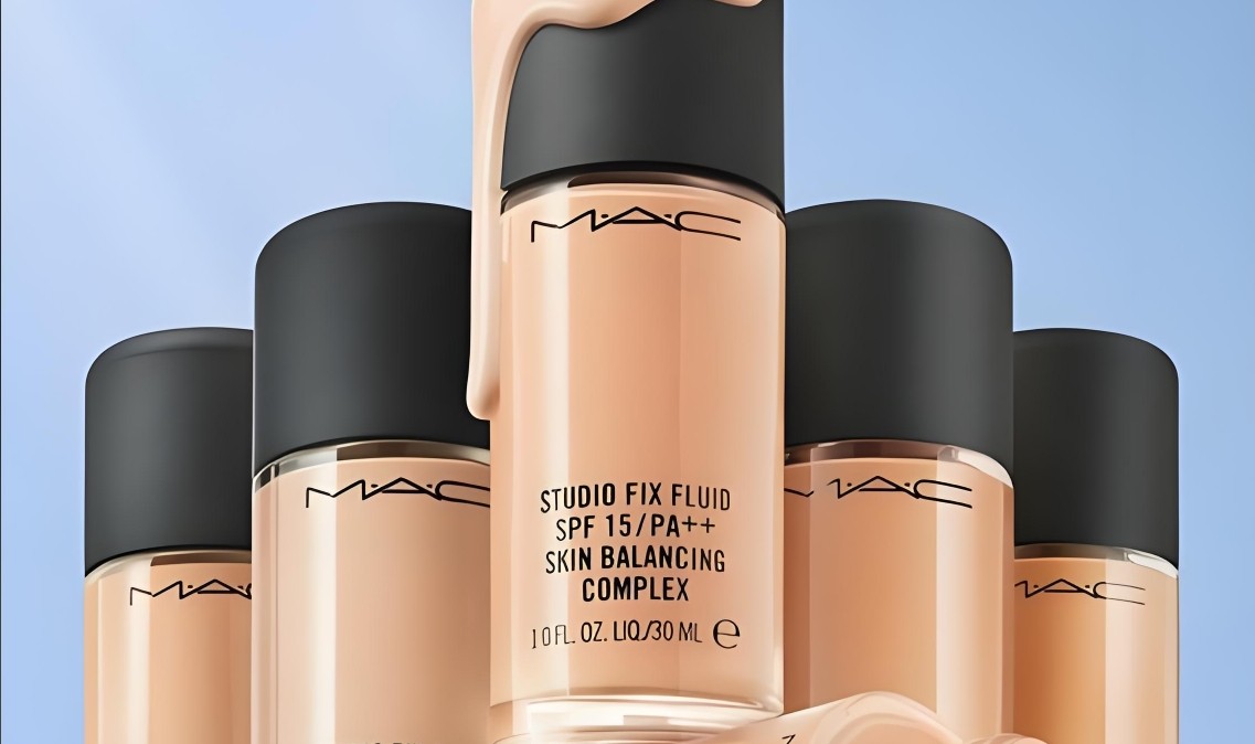 MAC定制无瑕粉底液色号可分为NW（Neutral Warm
