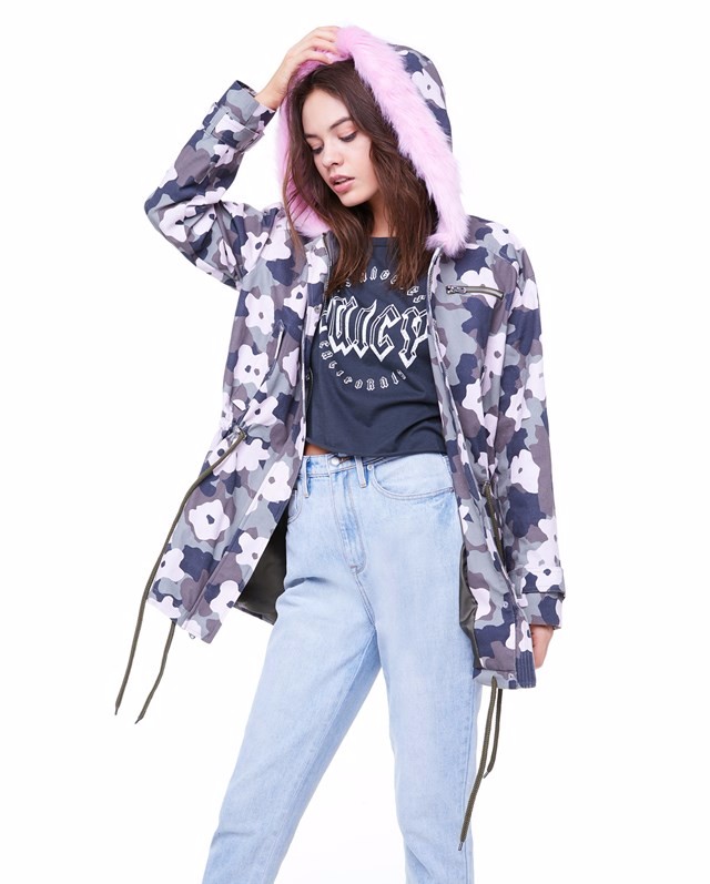 juicy couture 官网:精选橘滋全场服饰鞋包 折扣区也参加 最高立享5折