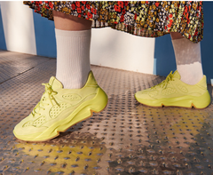 ECCO 柠檬黄三瓣运动鞋