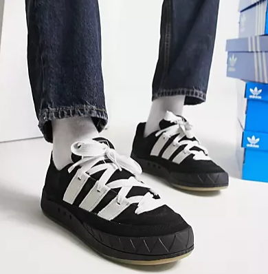 adidas Originals Adimatic 黑白运动鞋