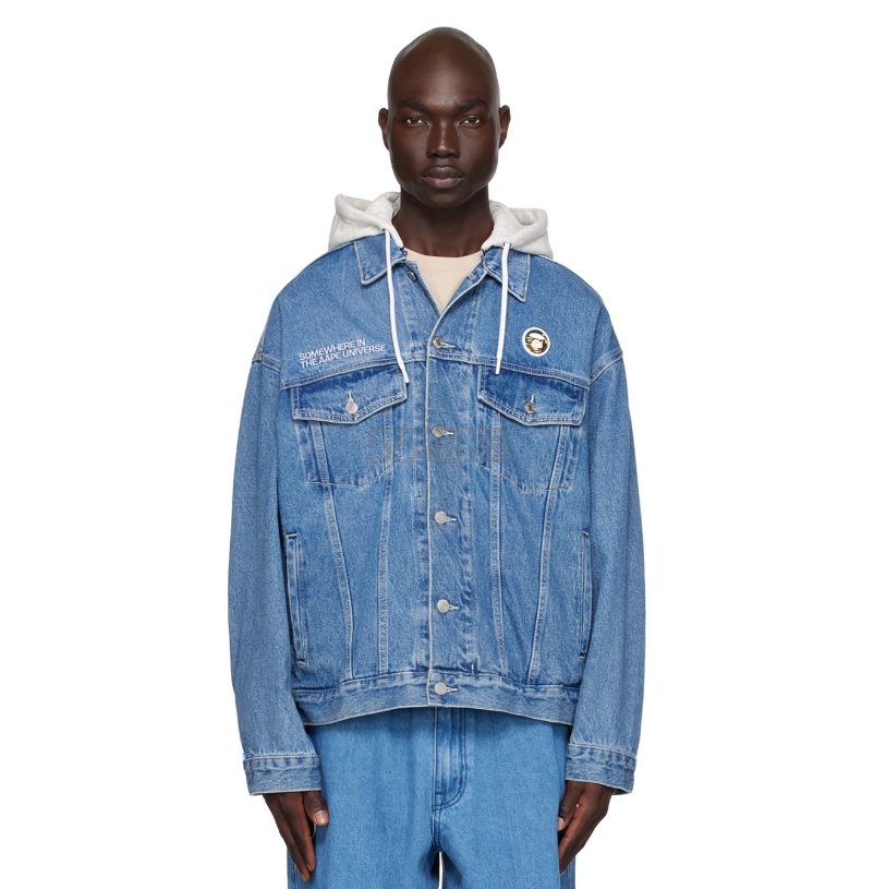 SSENSE:AAPE BY A BATHING APE 蓝色连帽牛仔夹克