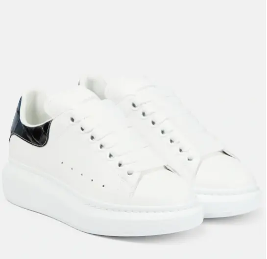 ALEXANDER MCQUEEN 鳄鱼纹黑尾厚底小白鞋
