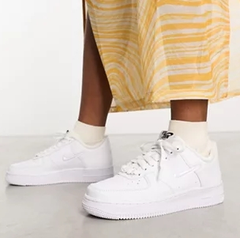 Nike Air Force 1 '07 运动鞋