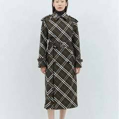 Burberry 格纹风衣