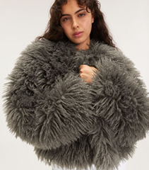 Monki 短款人造毛皮夹克