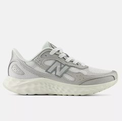 New Balance Fresh Foam Arishi v4 运动鞋