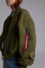 Urban Outfitters X Alpha Industries 夹克