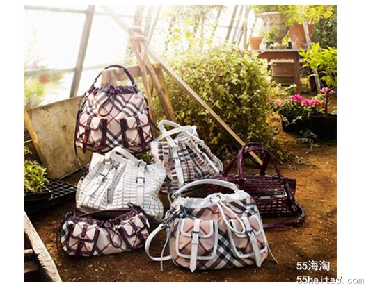 Burberry所有包包的型号都是ZA开头Burberry 