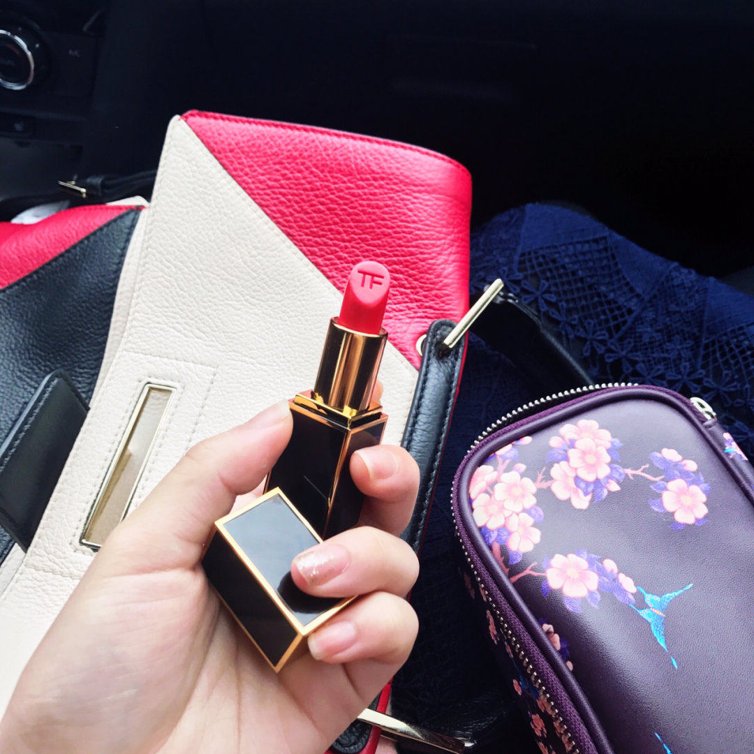 分享几款自己喜欢的口红 1ysl星辰52号 一直