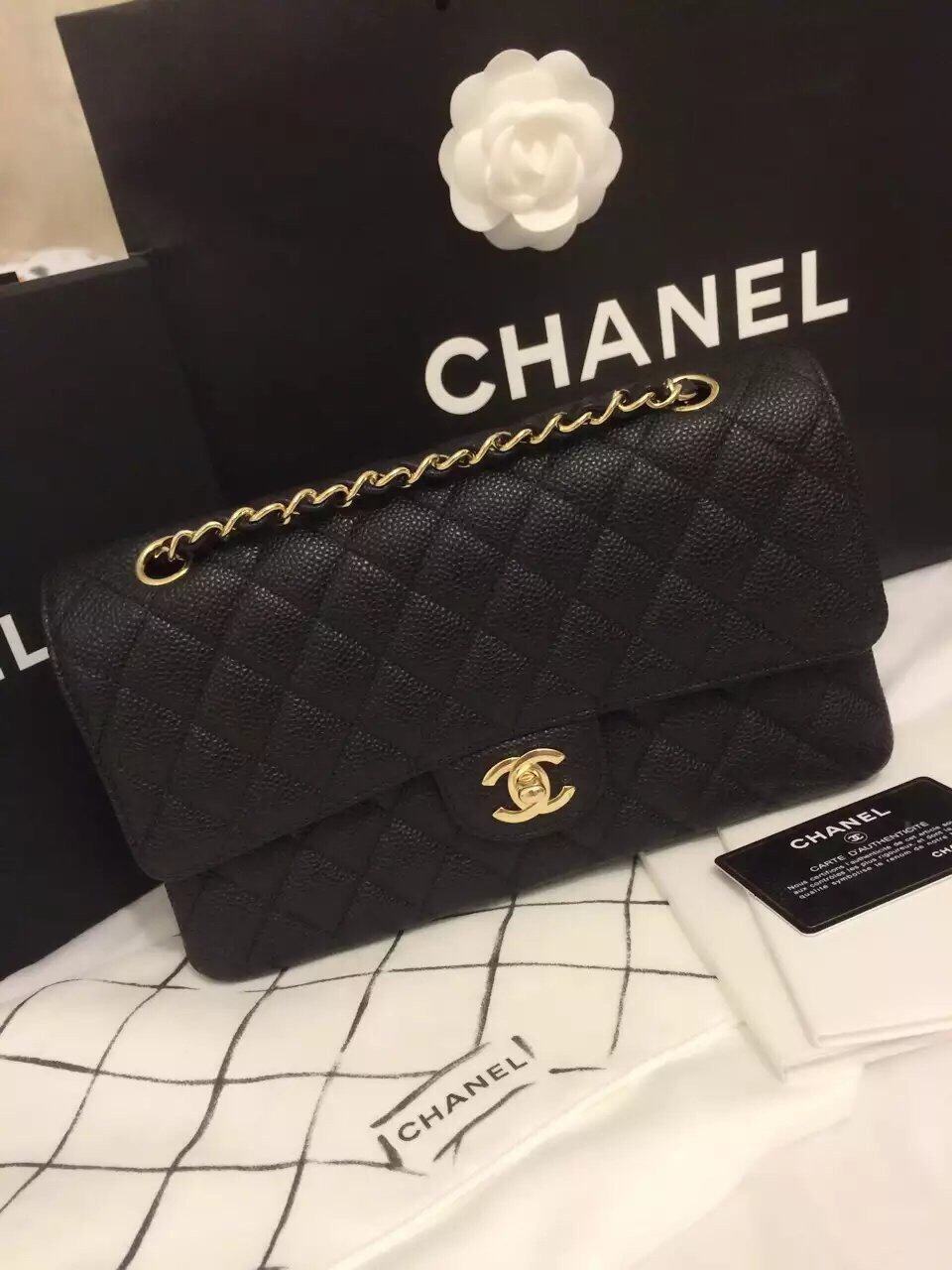 Chanel cf 经典款牛皮金链 人生中的第一个小香 算是