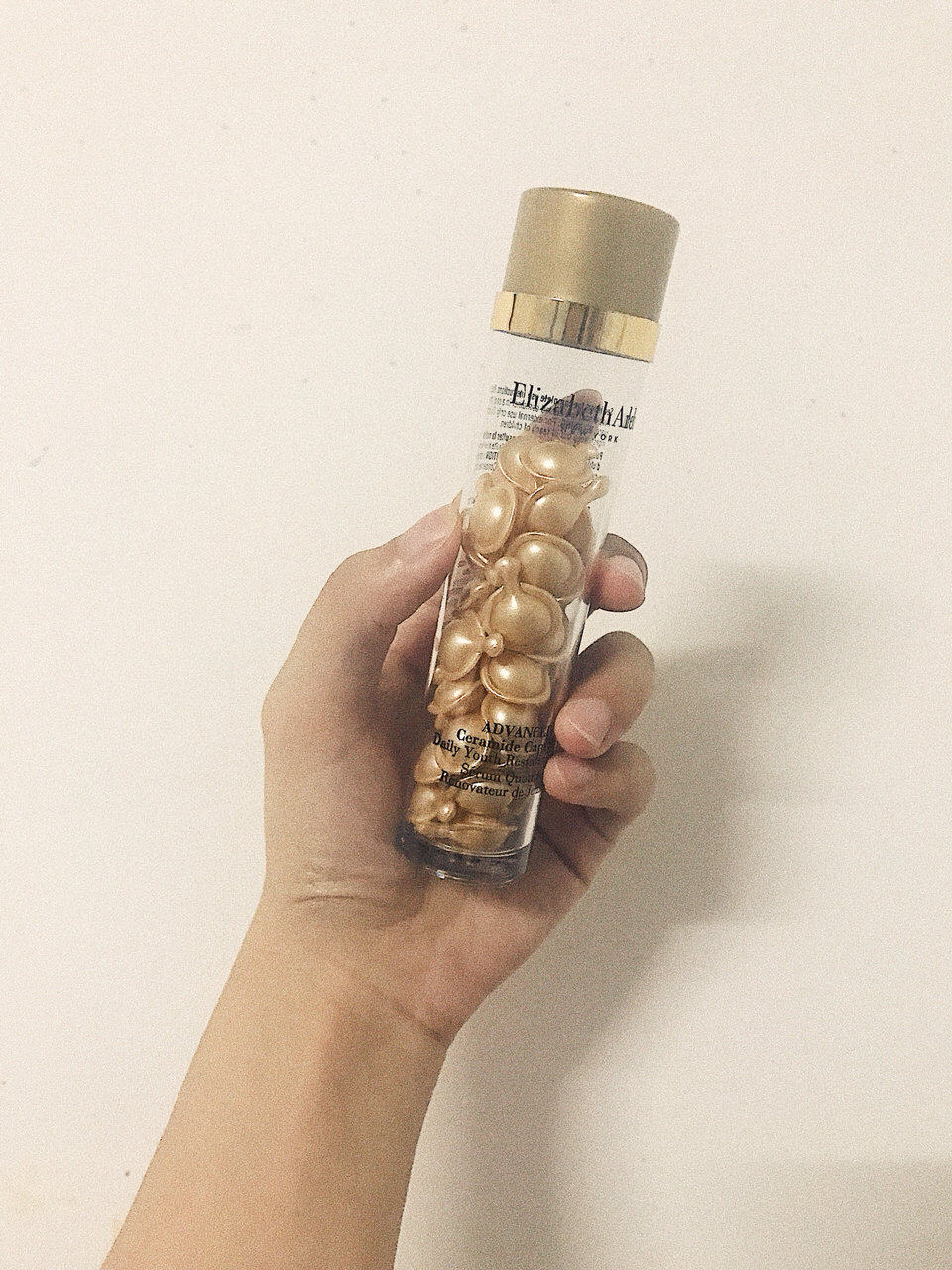 ✅雅顿金胶和粉胶的对比：🌸金胶更滋润🌸 👀作为伊丽莎白