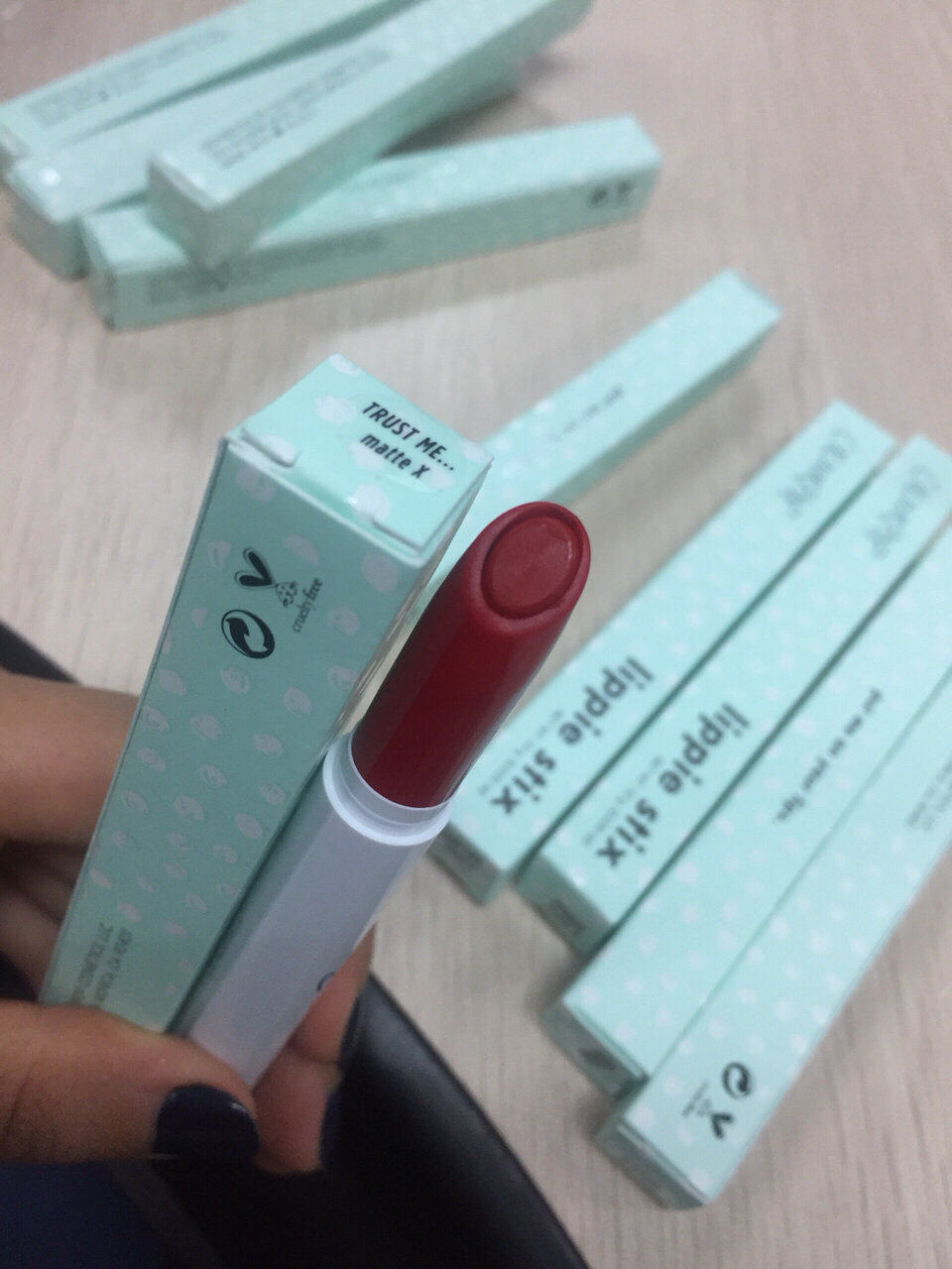 colourpop唇膏笔无滤镜试色：ziggie、goldi