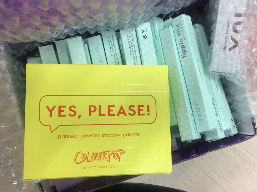 colourpop唇膏笔无滤镜试色：ziggie、goldi