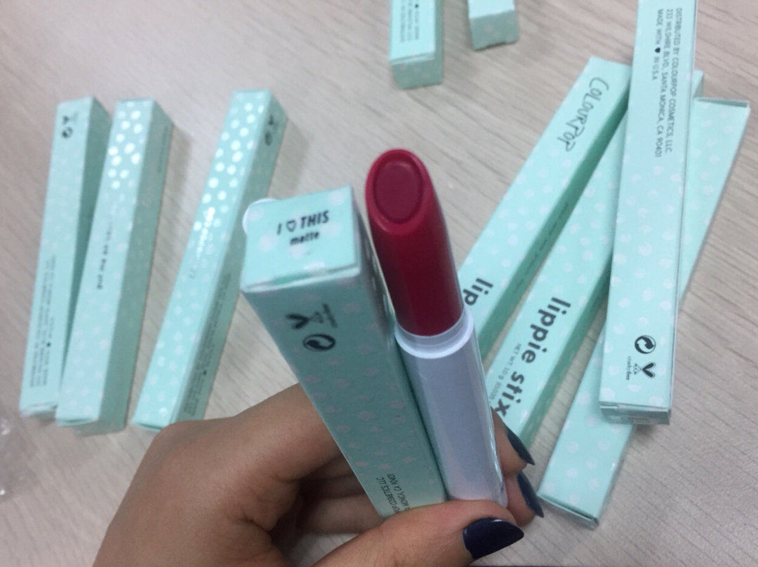 colourpop唇膏笔无滤镜试色：ziggie、goldi