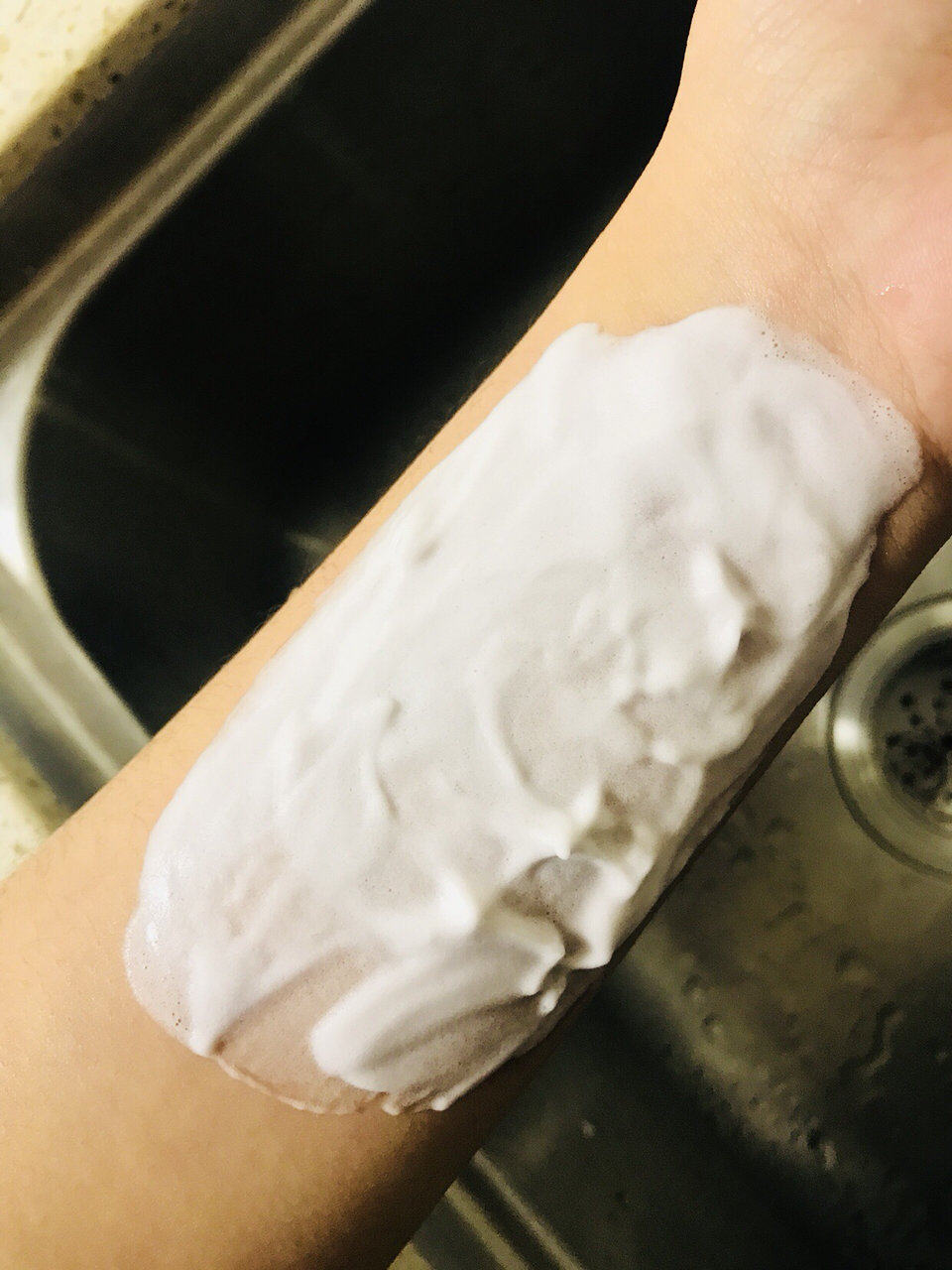 Elta MD 洁面乳测评 本人混油超易肌，不瞎涂东西就不长