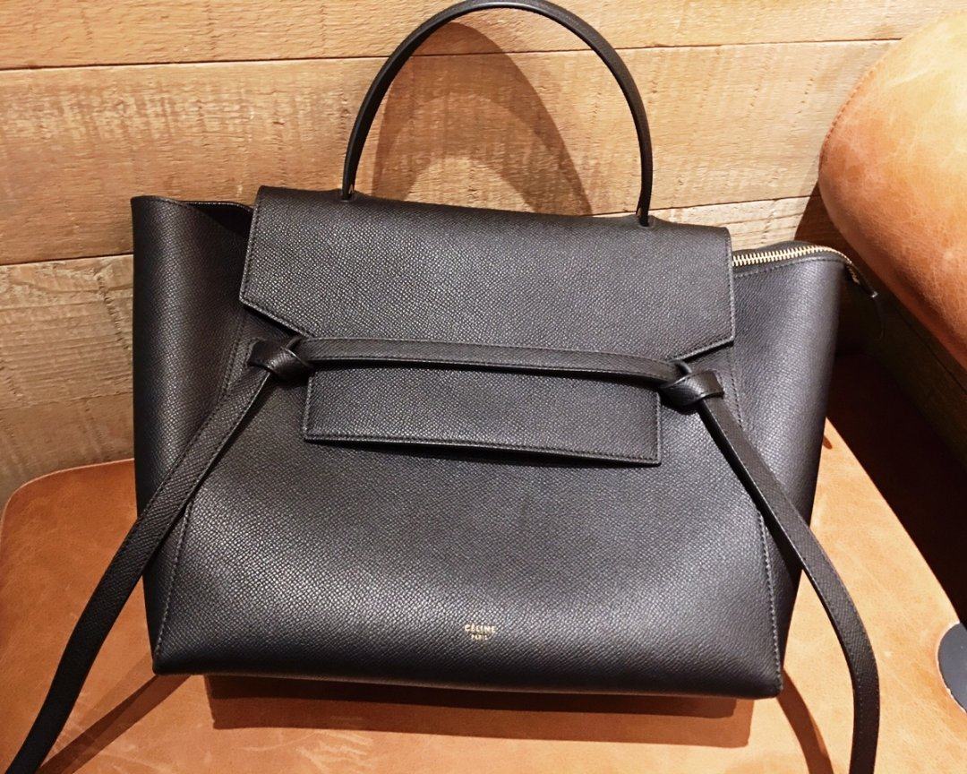 Celine belt 因为有了橘色的秋千，绿色的笑脸，就像