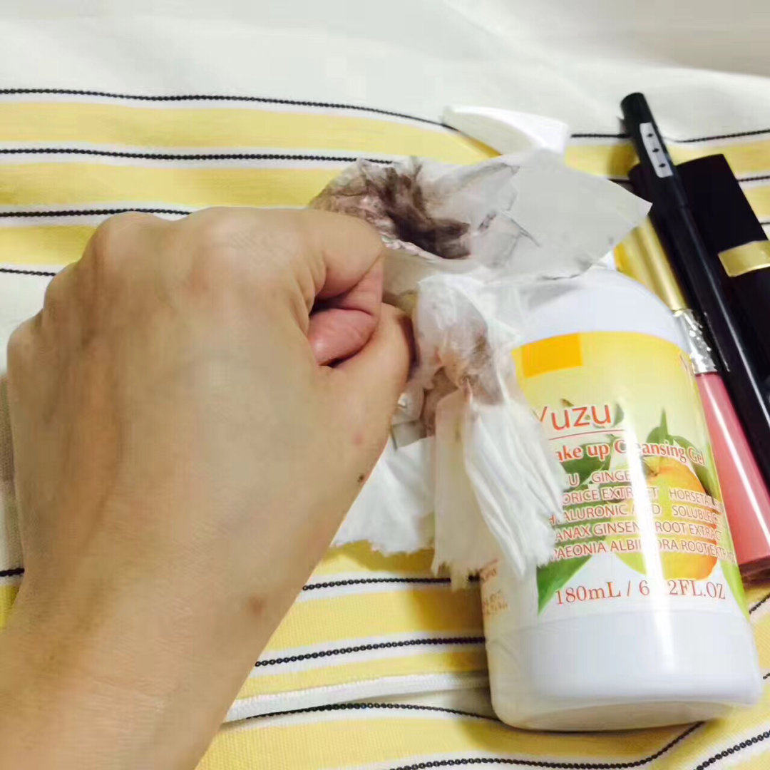 柚子卸妆乳 用一次你会**爱上，太适合夏天了！！让卸妆不止是