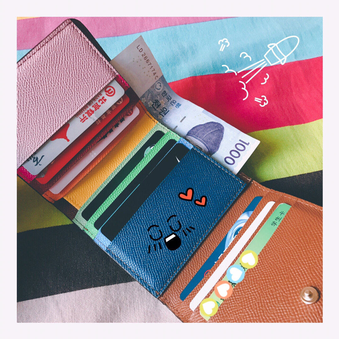 coach 🌈彩虹短款钱包 今年的新年礼物就是她啦🌈  