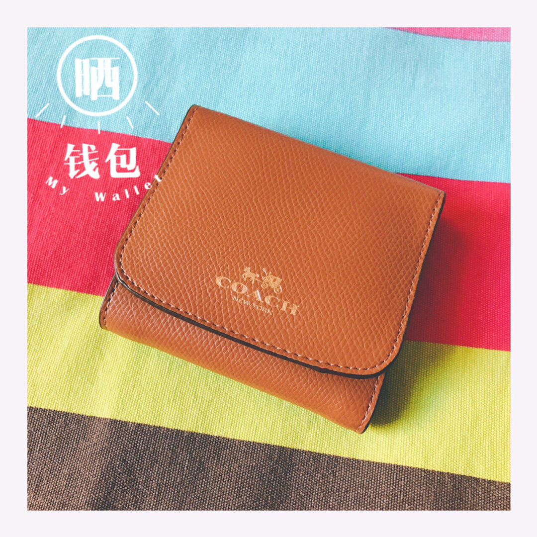 coach 🌈彩虹短款钱包 今年的新年礼物就是她啦🌈  